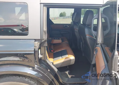 2024 Ford Bronco Outer Banks z USA, uszkodzony, nr VIN 1FMDE8BH9RLB06166